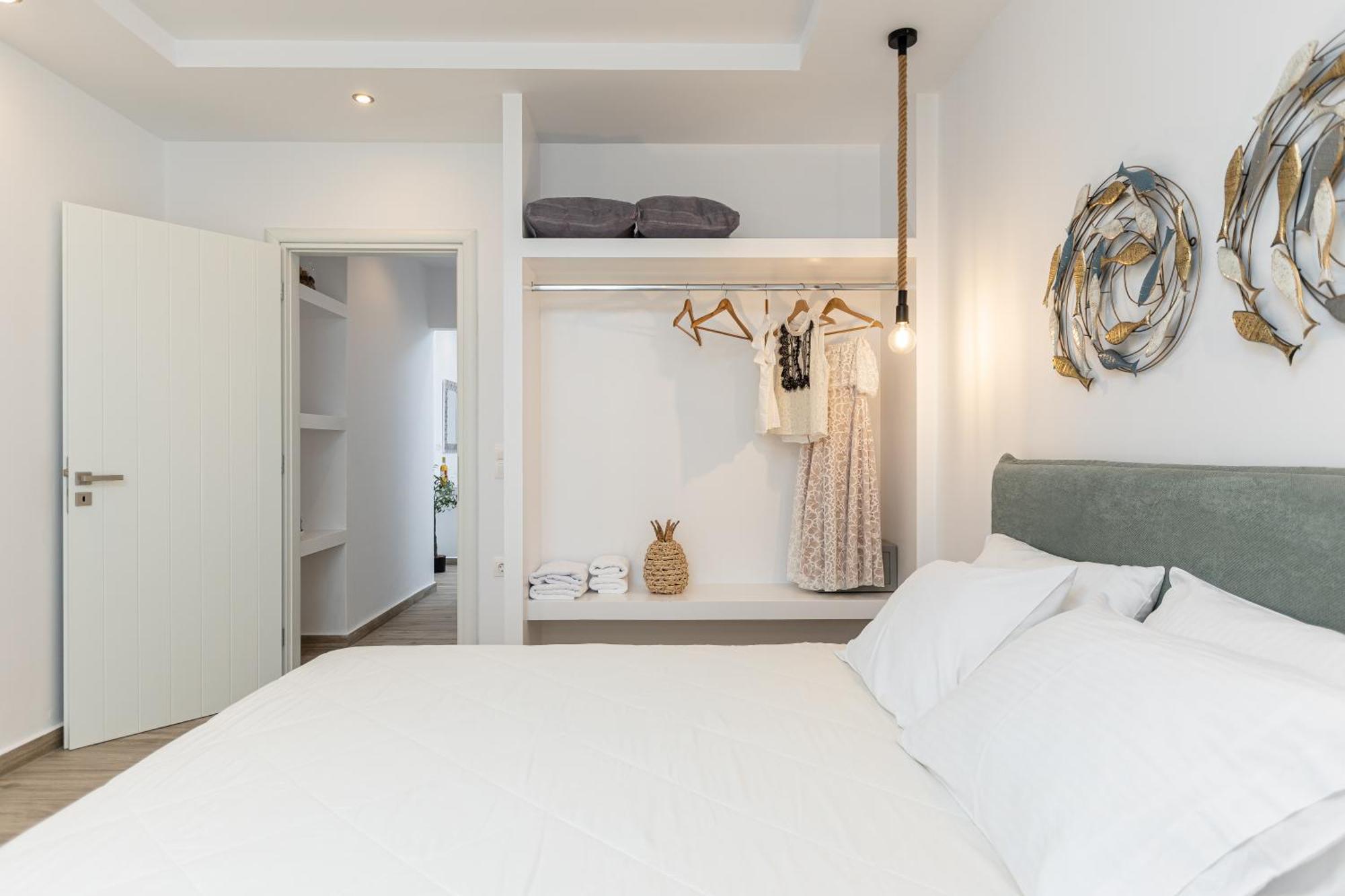 Sun Apartment *