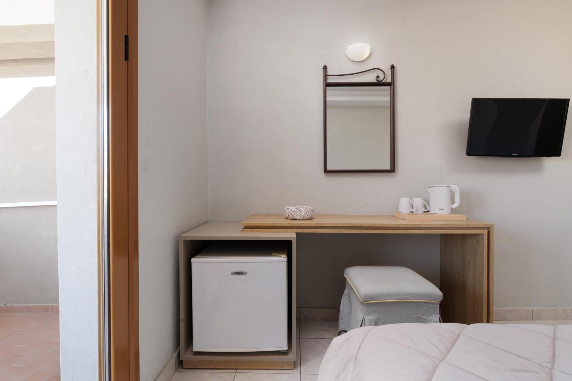 Louvre Hotel 3*