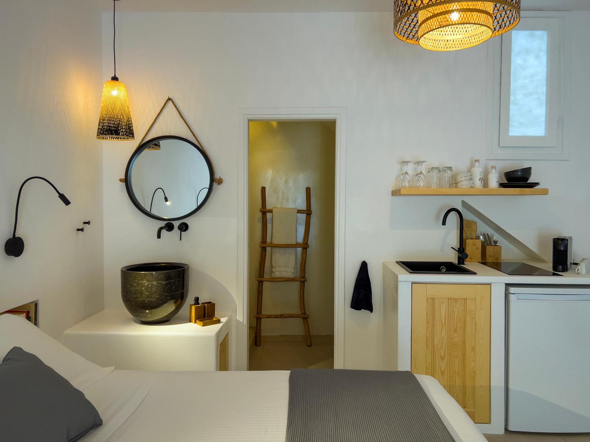 Guest house Perigiali & Folegandros
