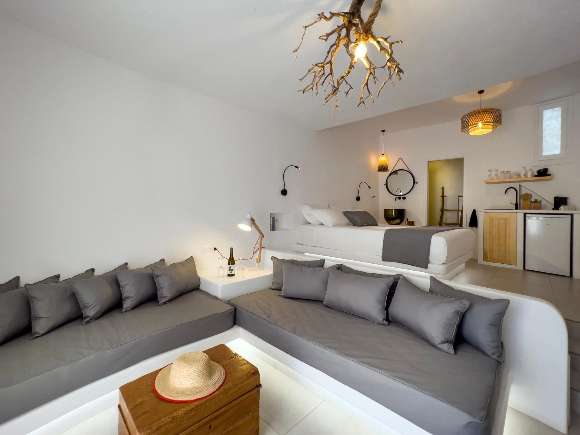Guest house Perigiali & Folegandros Agali