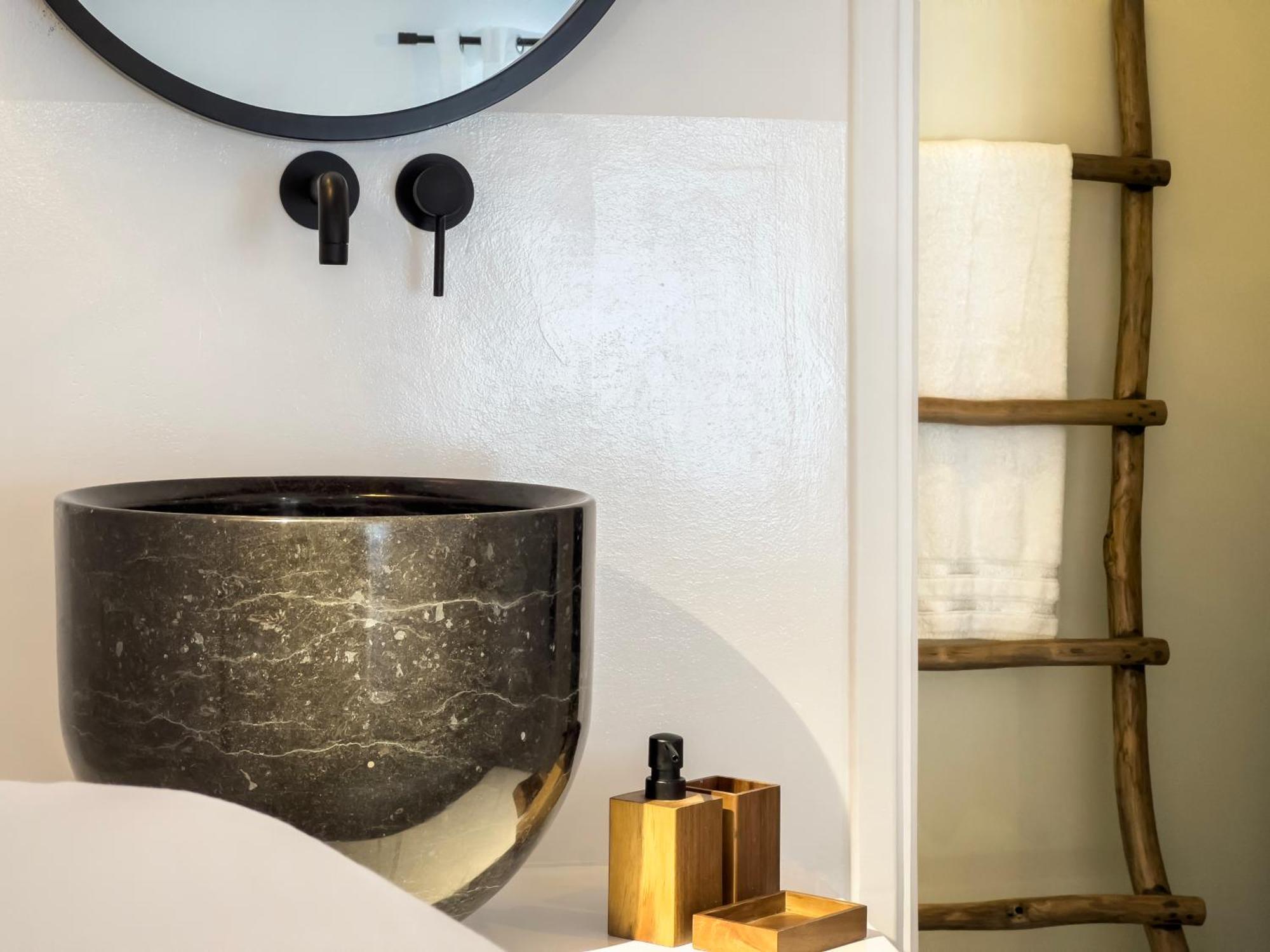 Perigiali & Folegandros Guest house Agali
