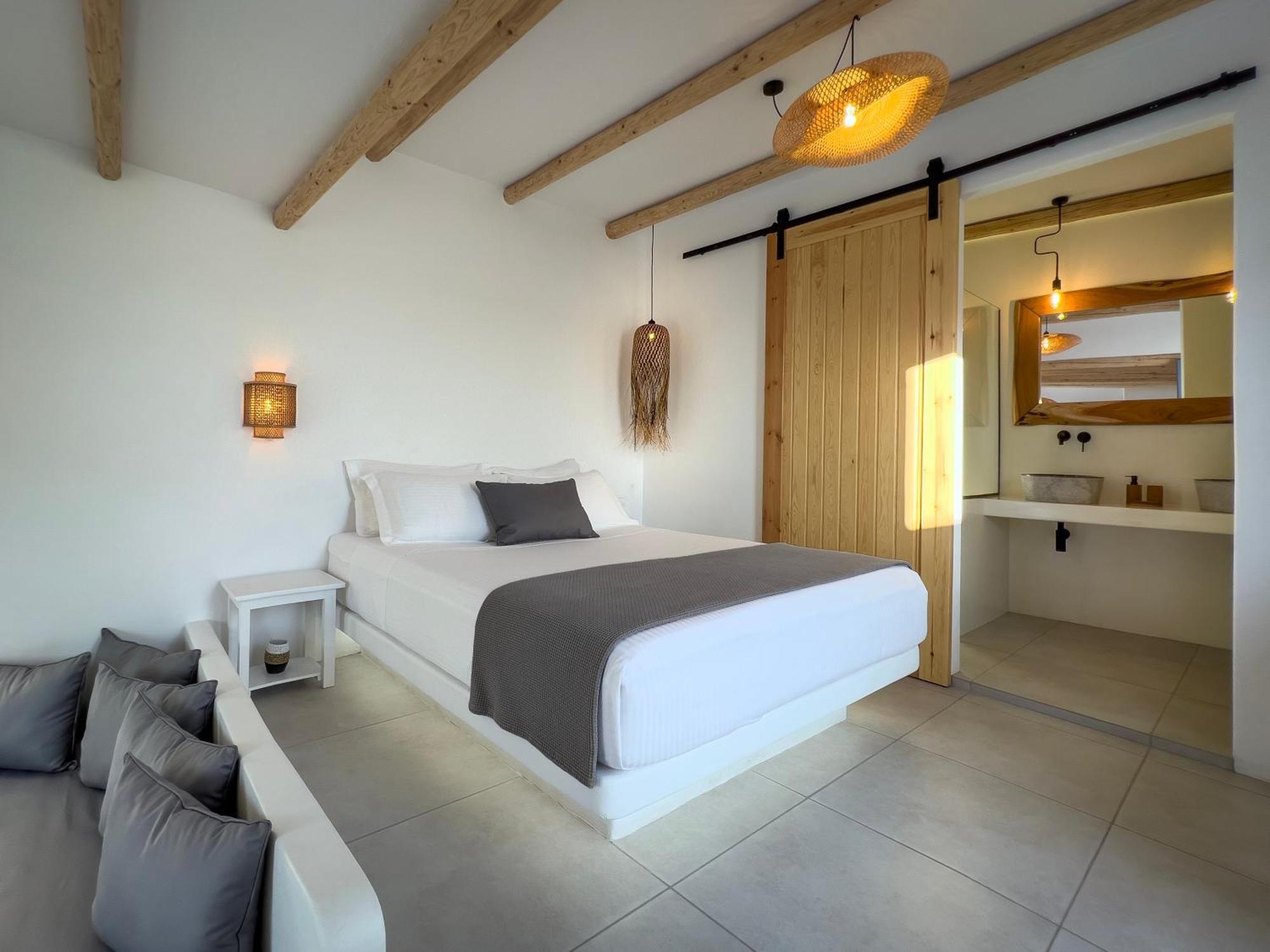 Perigiali & Folegandros Guest house 5*