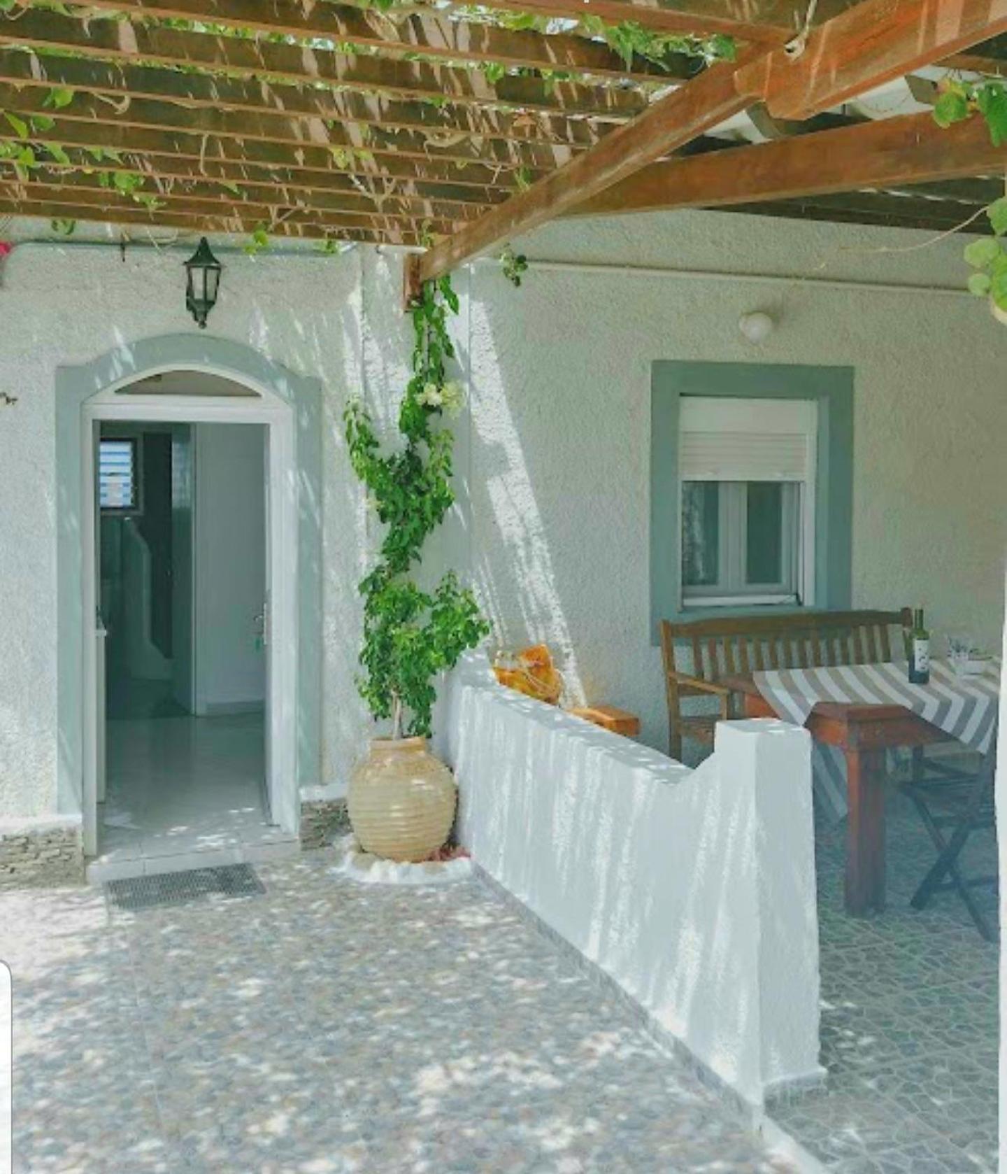 Apartment Avgerinou Paliochori