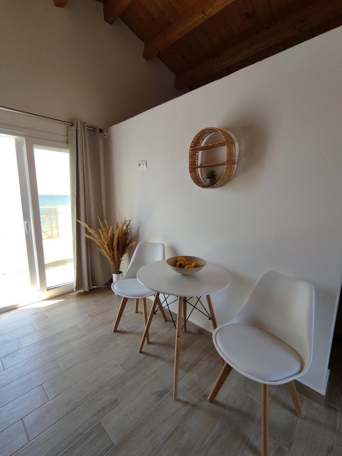 Nereides Aparthotel *