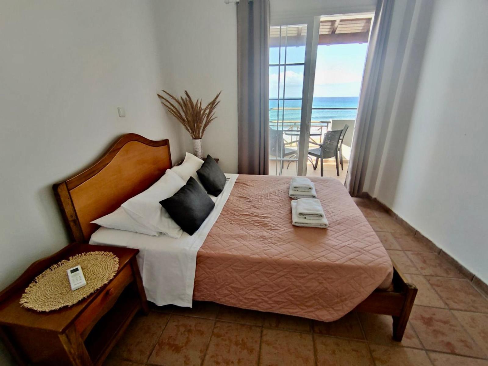 Aparthotel Nereides *