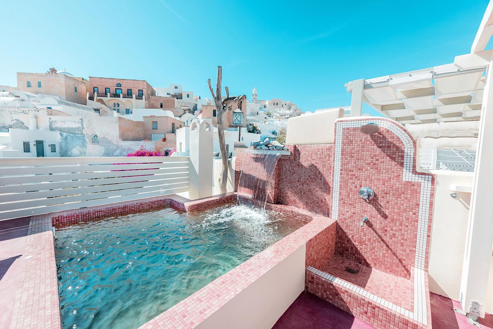 Luxury Hariton Villa Emporio (Santorini)