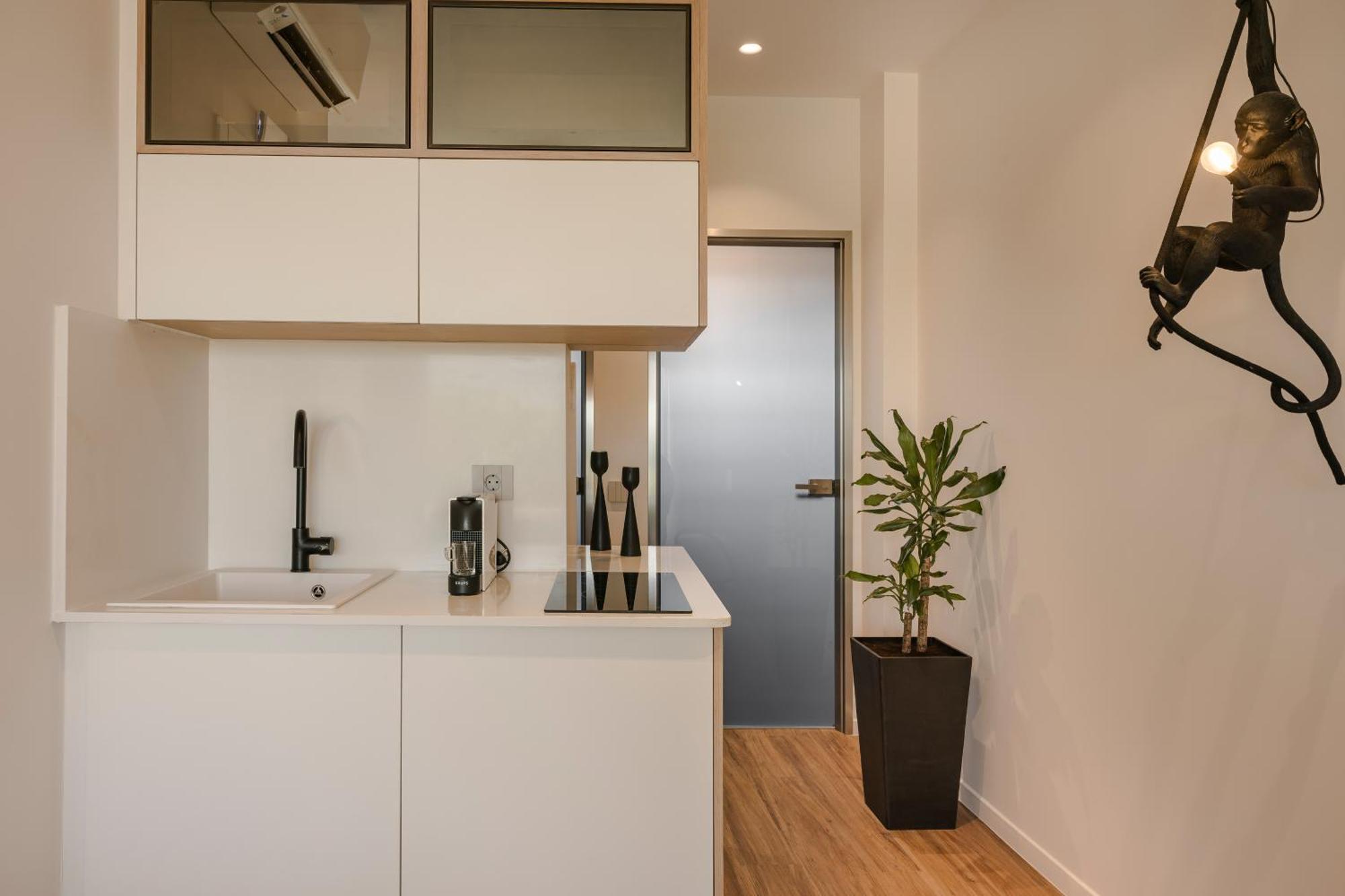 Piazza Apartment *