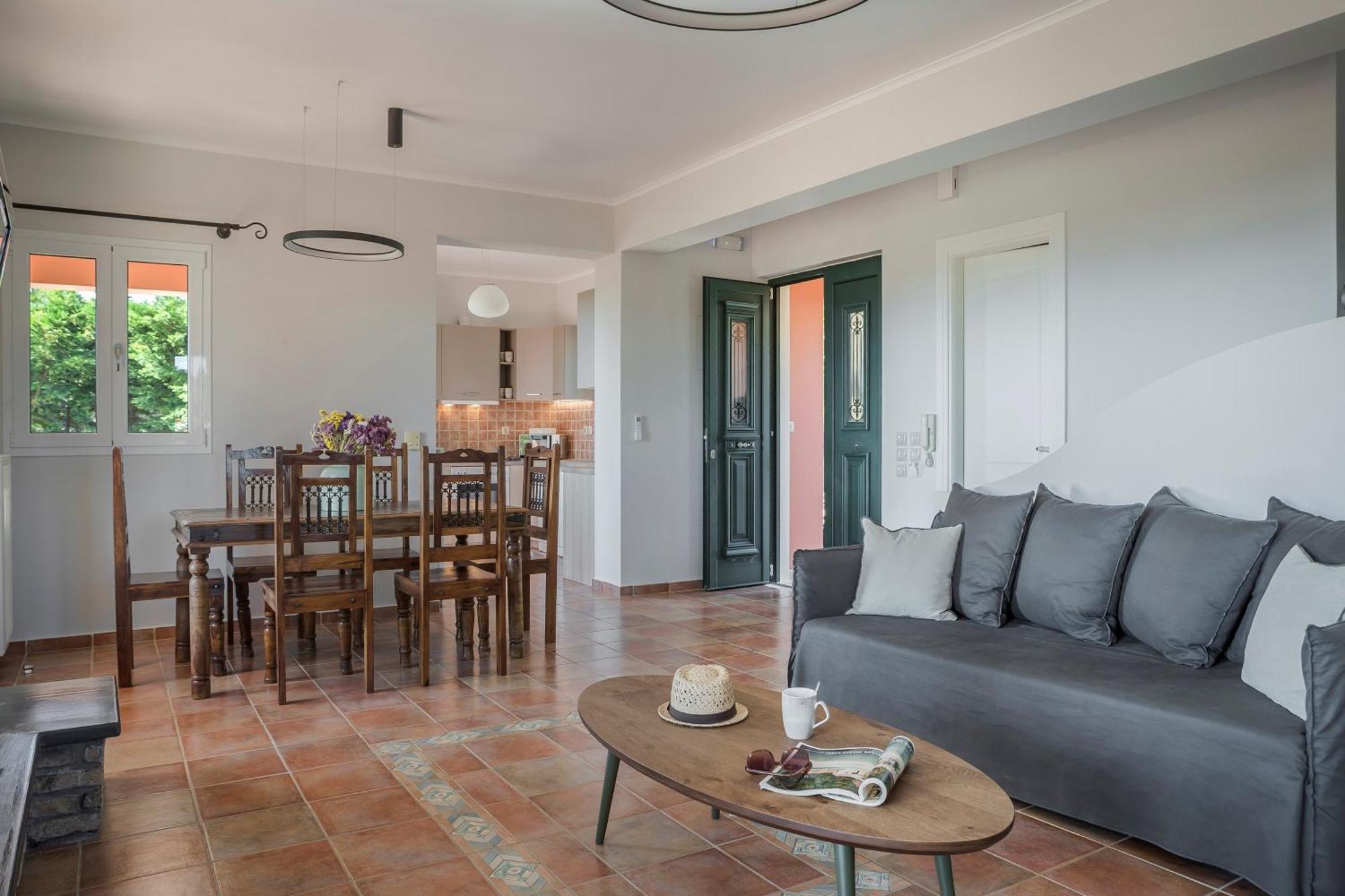 Superb Kefalonia Villa 4 Bedrooms Villa Froso Stunning Sea Views Sunny Roof Terrace Lakithras *