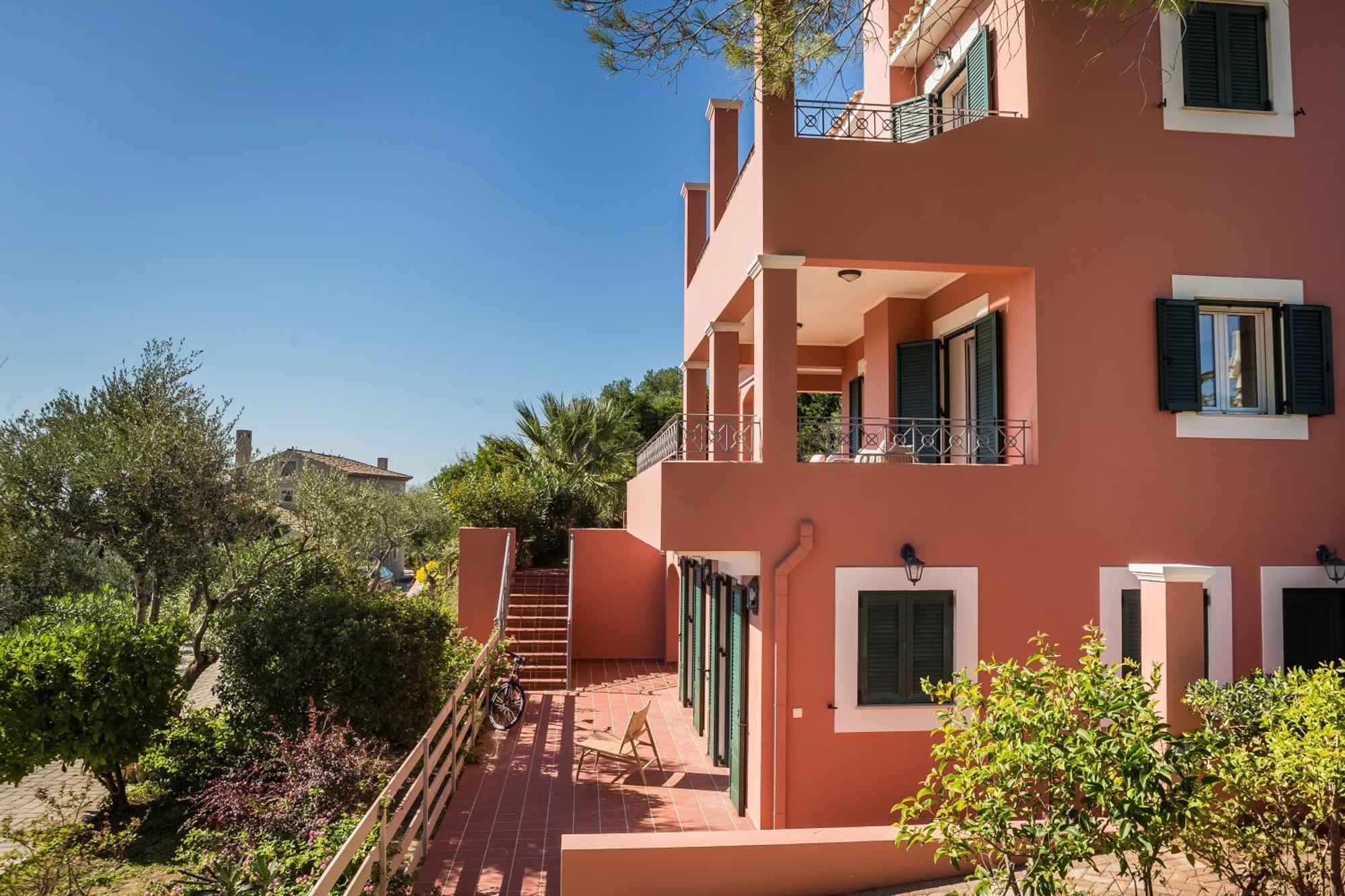 Superb Kefalonia Villa 4 Bedrooms Villa Froso Stunning Sea Views Sunny Roof Terrace Lakithras *