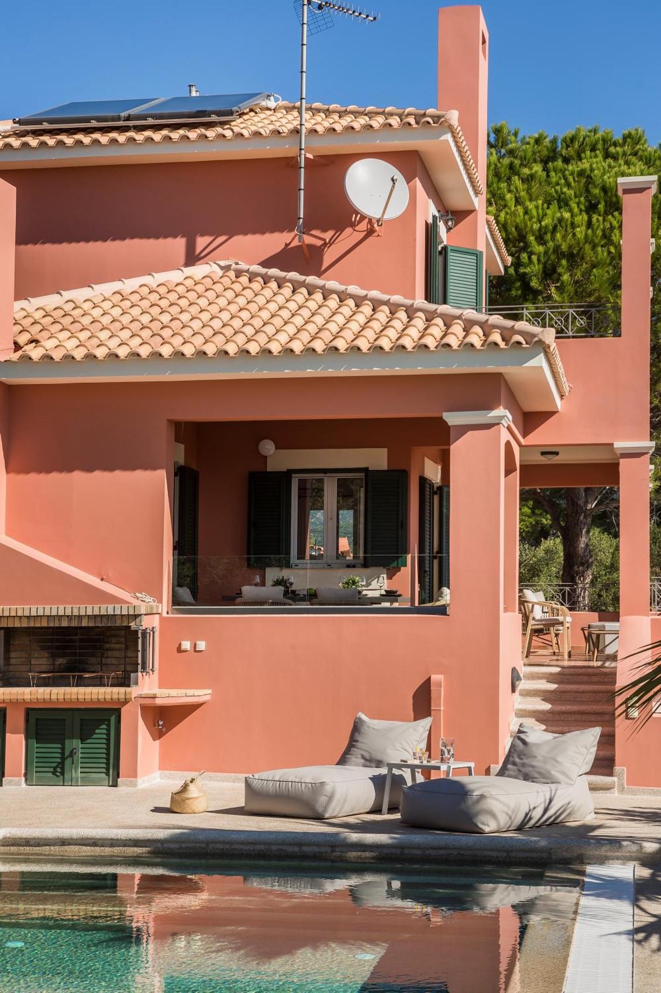 Villa Superb Kefalonia Villa 4 Bedrooms Villa Froso Stunning Sea Views Sunny Roof Terrace Lakithras