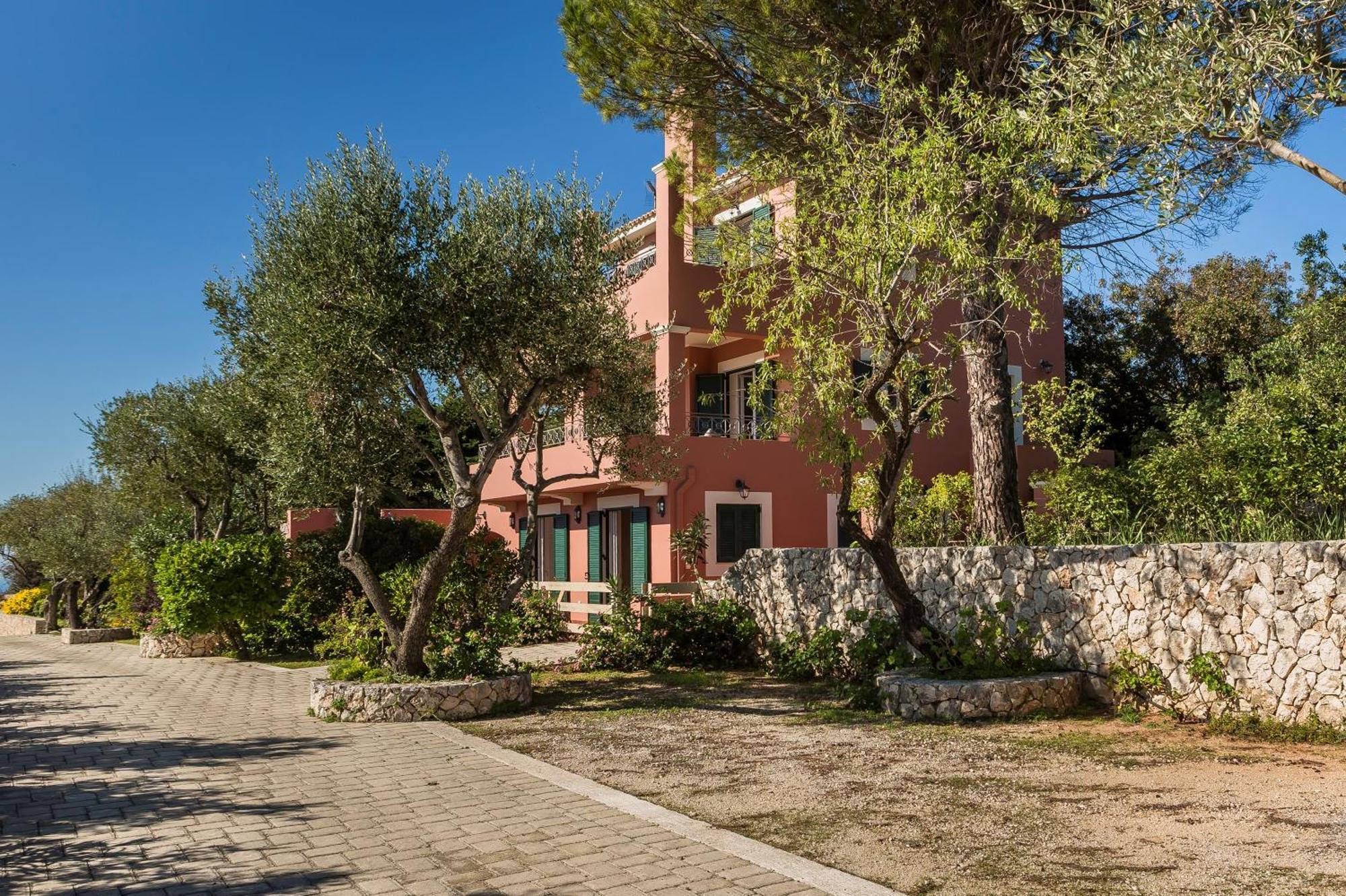 Superb Kefalonia Villa 4 Bedrooms Villa Froso Stunning Sea Views Sunny Roof Terrace Lakithras Villa *