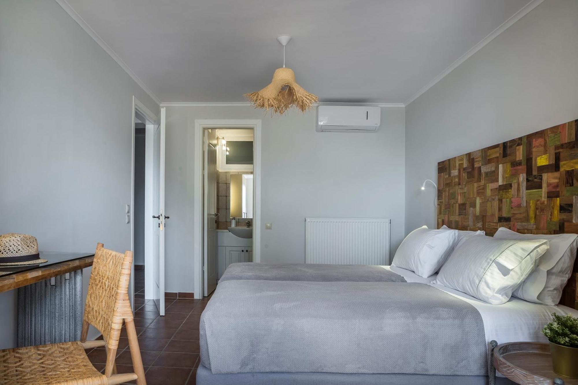 Superb Kefalonia Villa 4 Bedrooms Villa Froso Stunning Sea Views Sunny Roof Terrace Lakithras