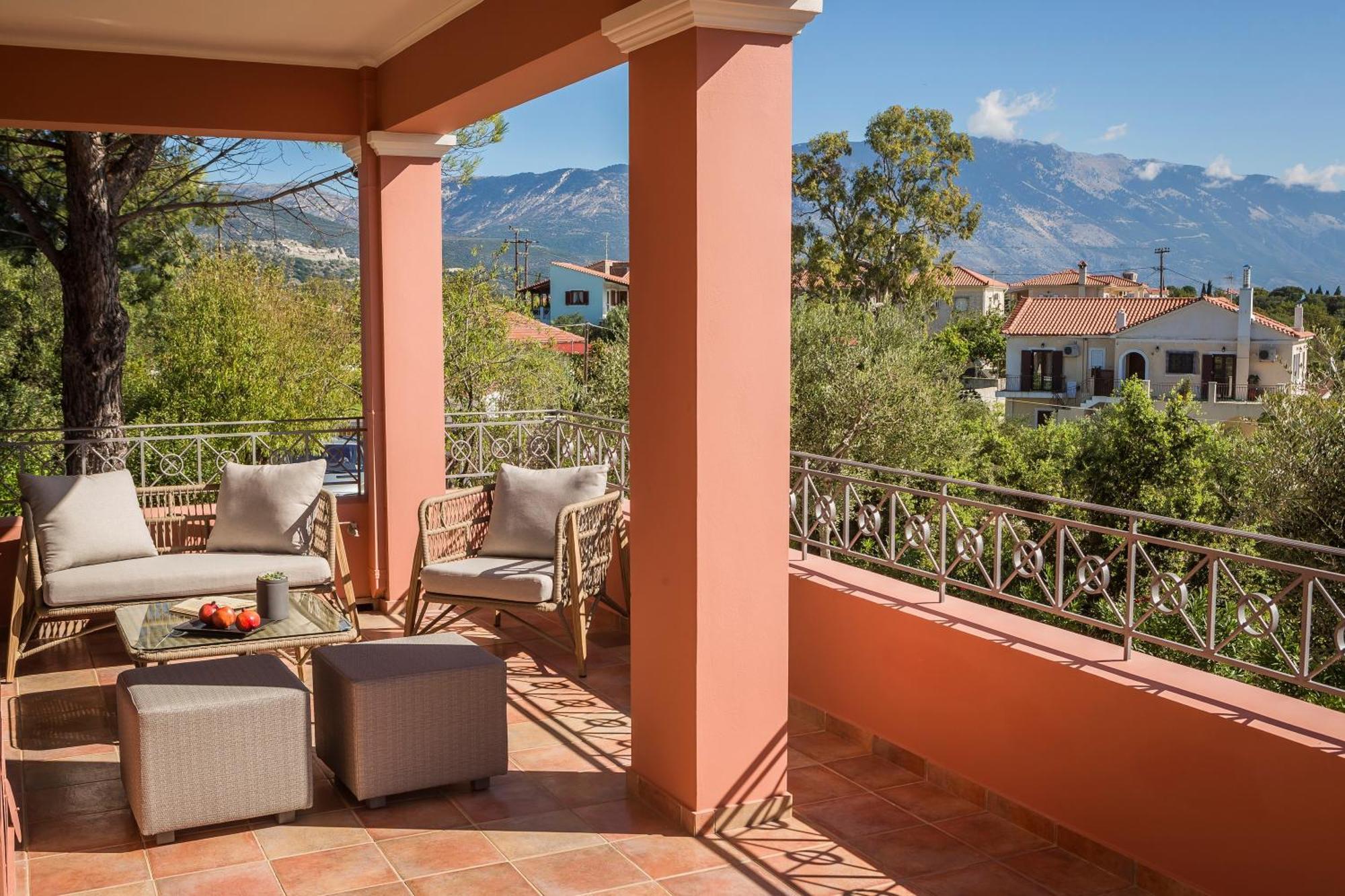 Superb Kefalonia Villa 4 Bedrooms Villa Froso Stunning Sea Views Sunny Roof Terrace Lakithras *