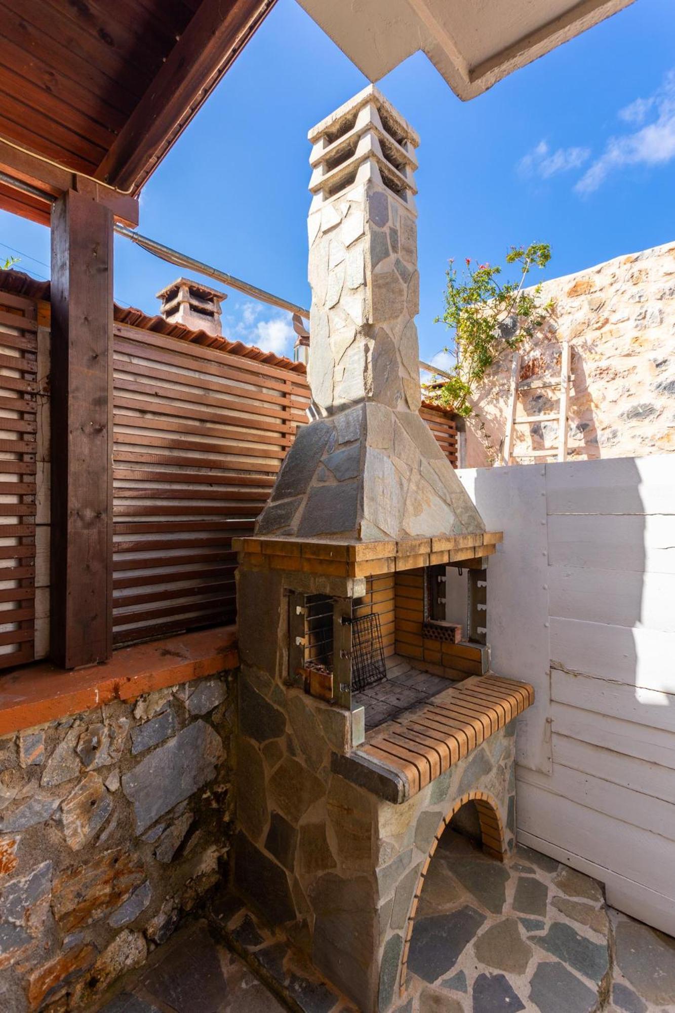 Maro Large Private Pool Ac Wifi Villa *