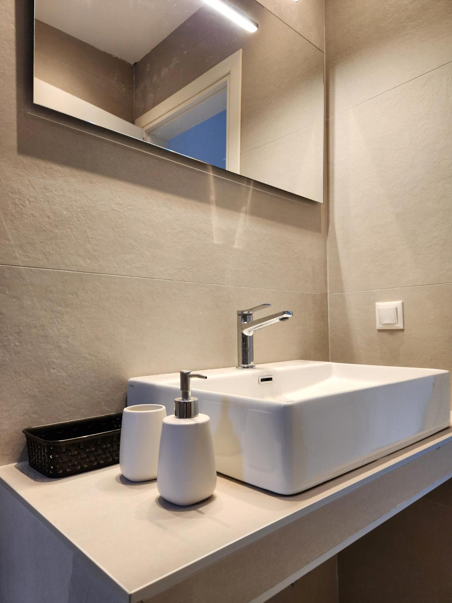 Blauw With Infinity Pool & Sea Views Apartment *