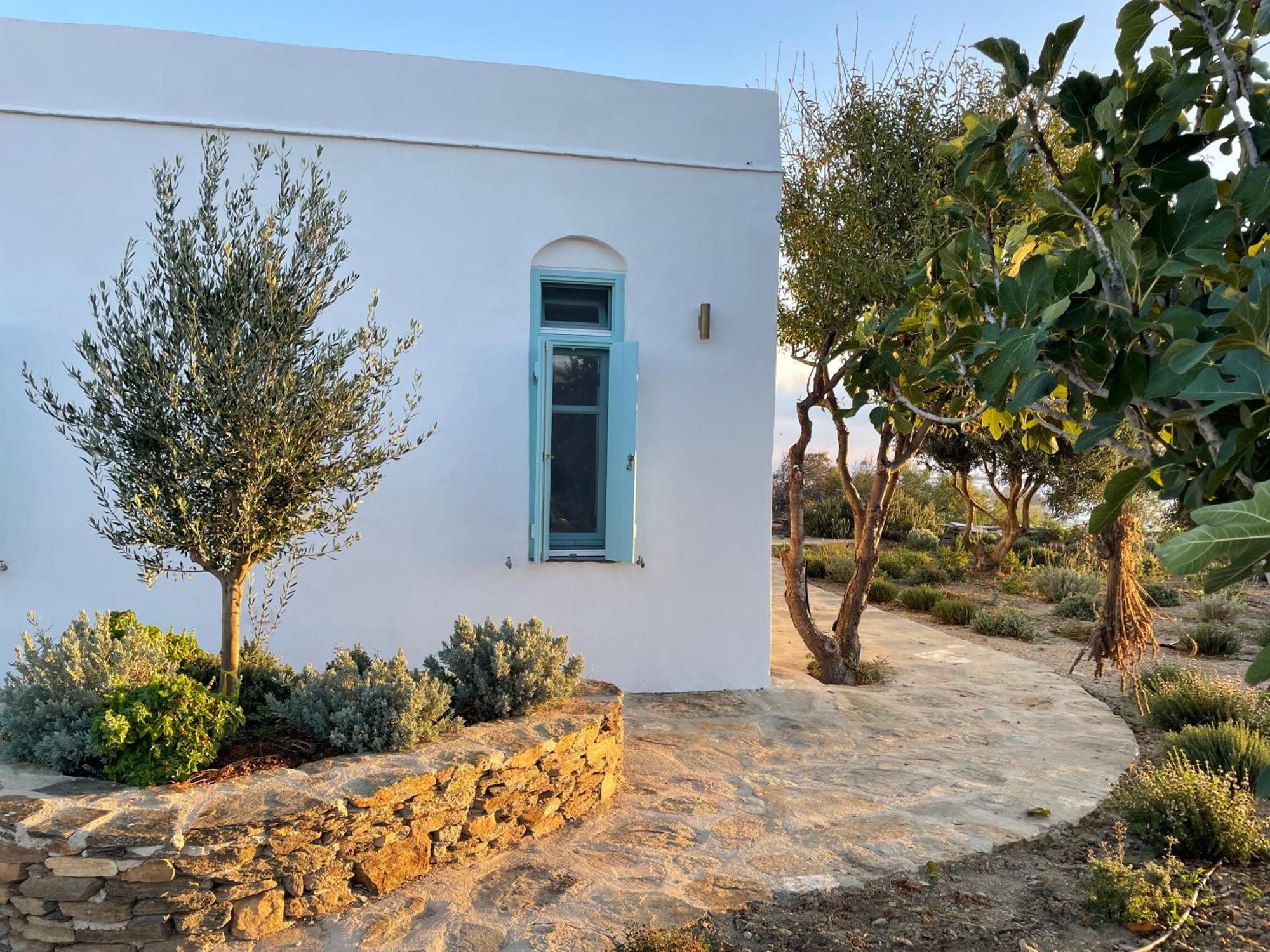Eco-luxe Retreat In Ano Petali, Sifnos *