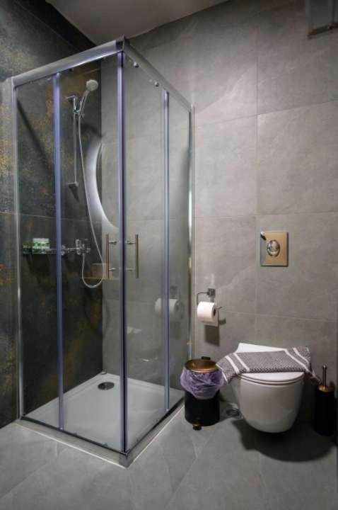 The Five Keys Guest house Monodendri