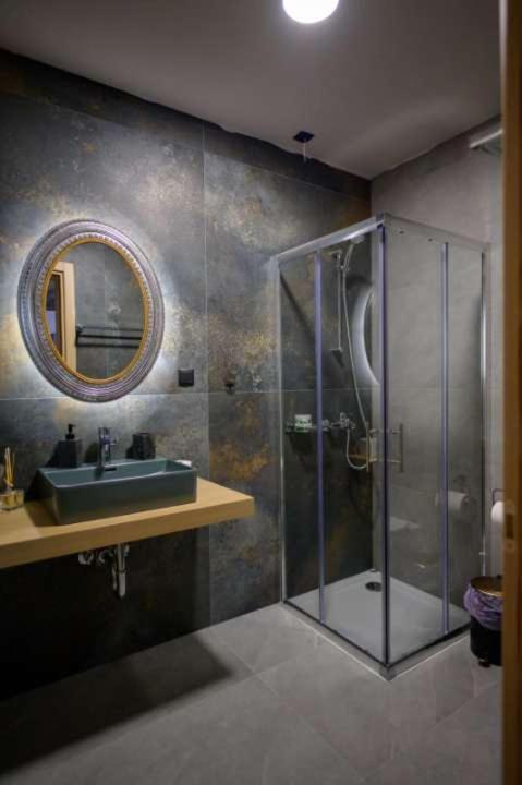 The Five Keys Guest house *