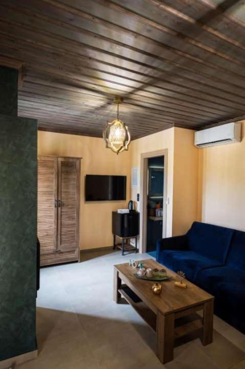 The Five Keys Guest house Monodendri