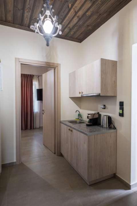 Guest house The Five Keys