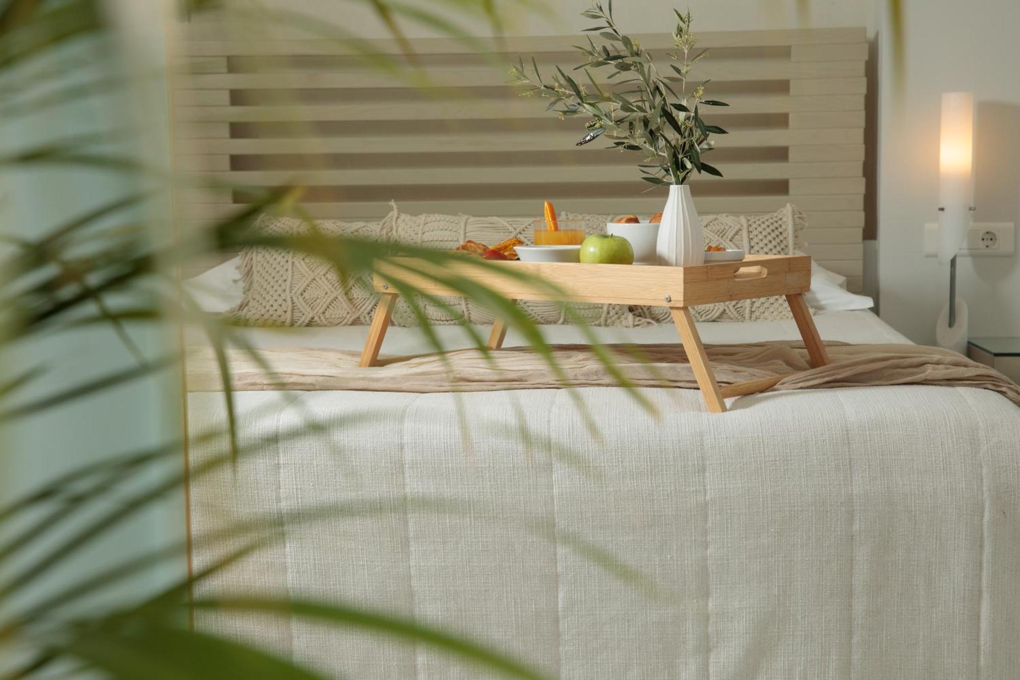 Iria Art Hotel 4*