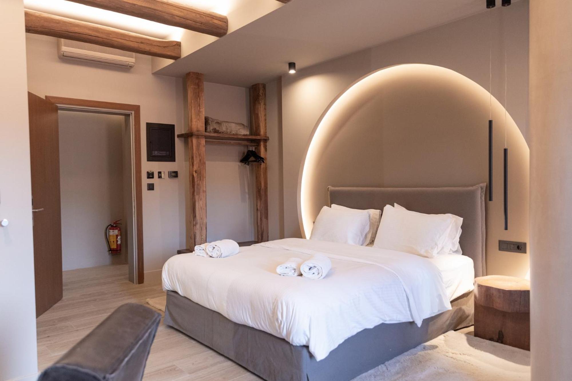 Anesis 3*