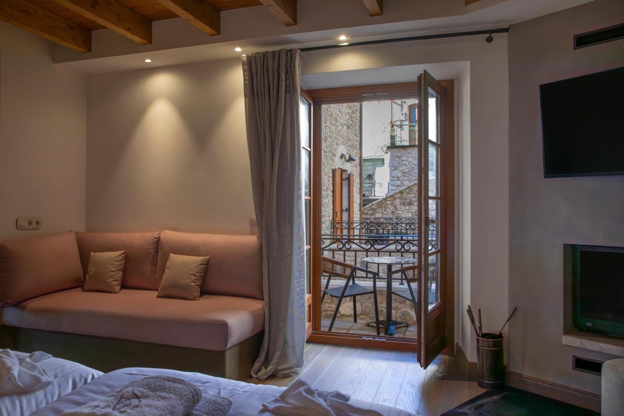 μikri Arktos Boutique Hotel 3*