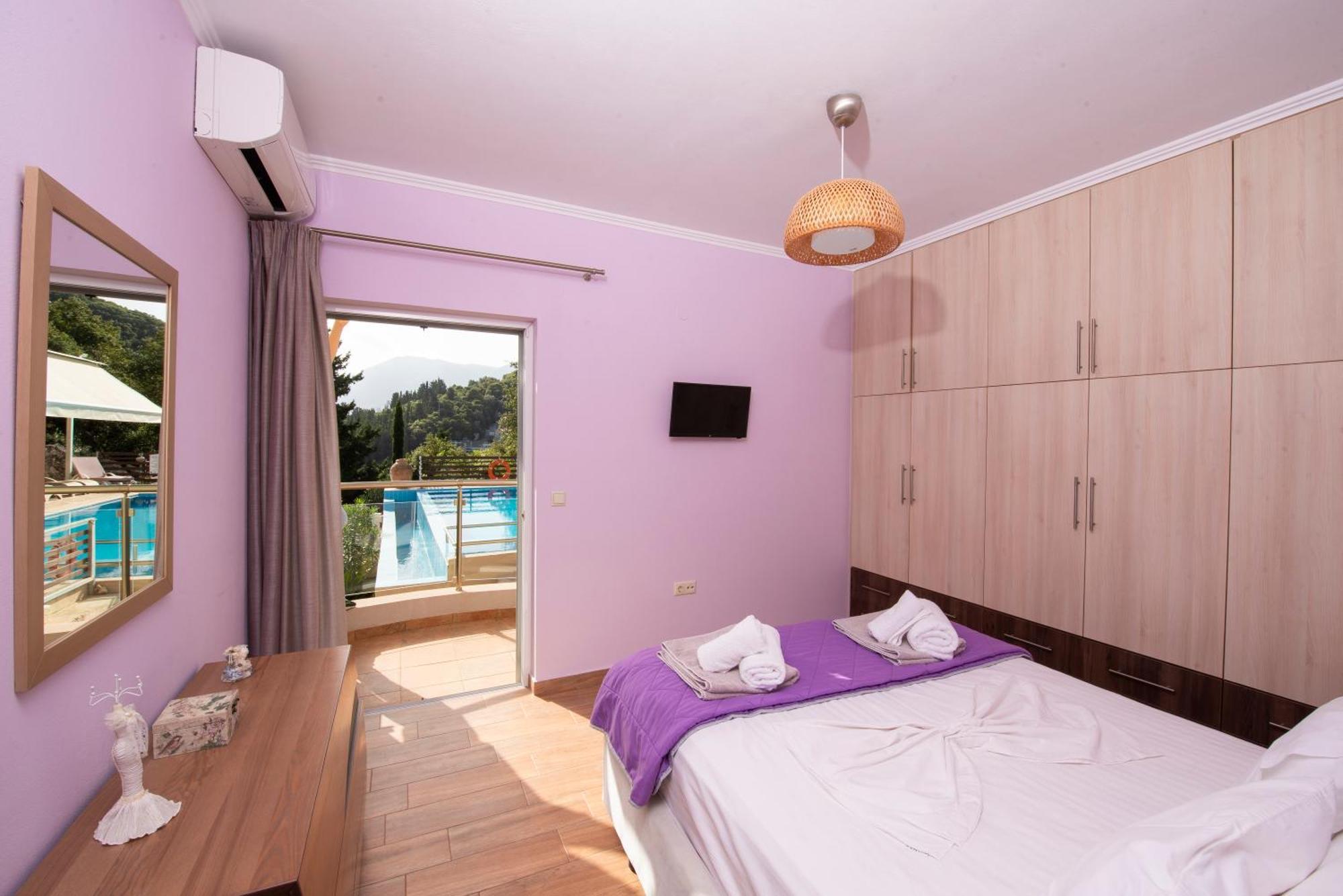 Vosalia Lygia (Lefkada)