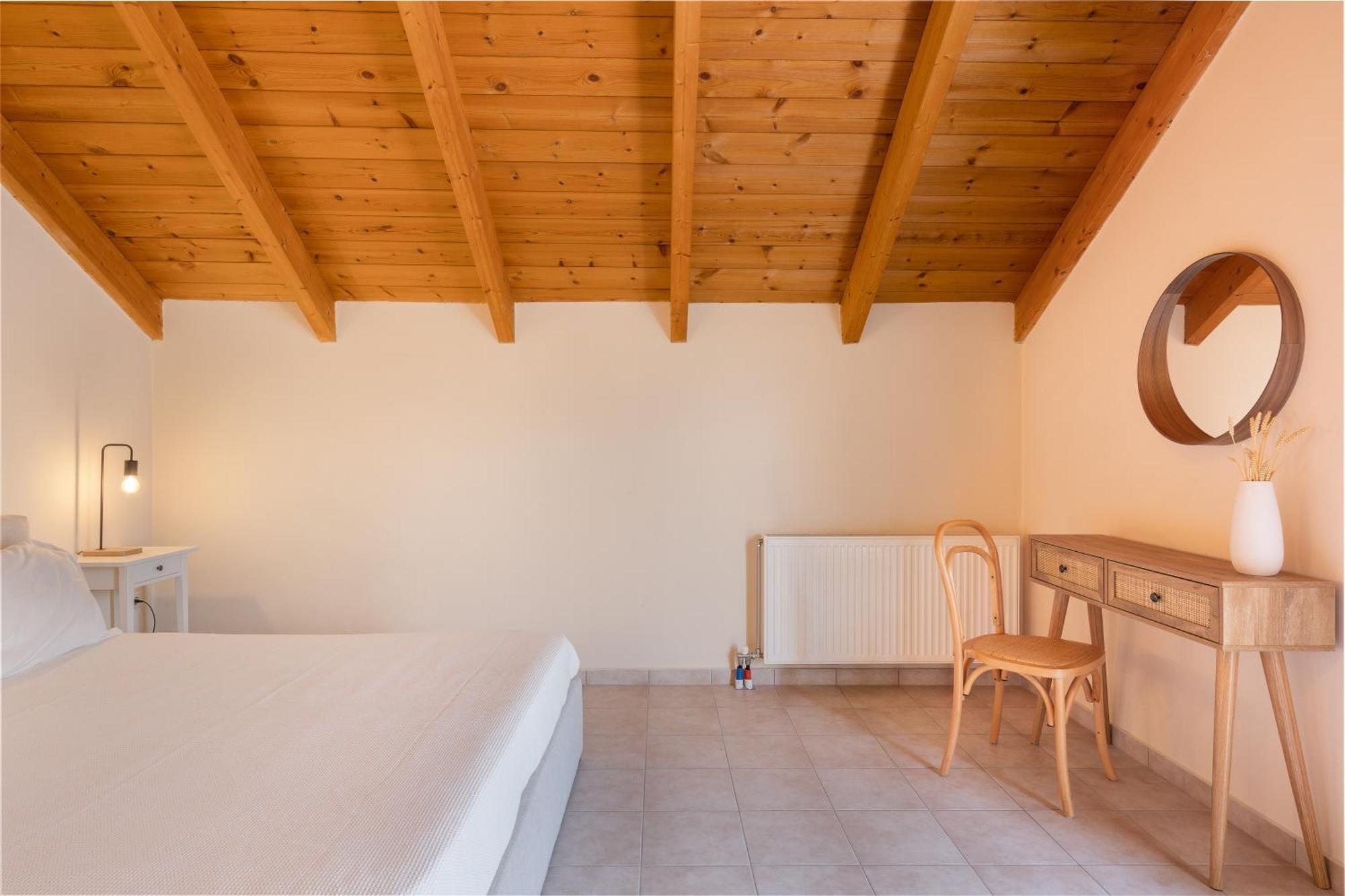 Helianthus Apartment