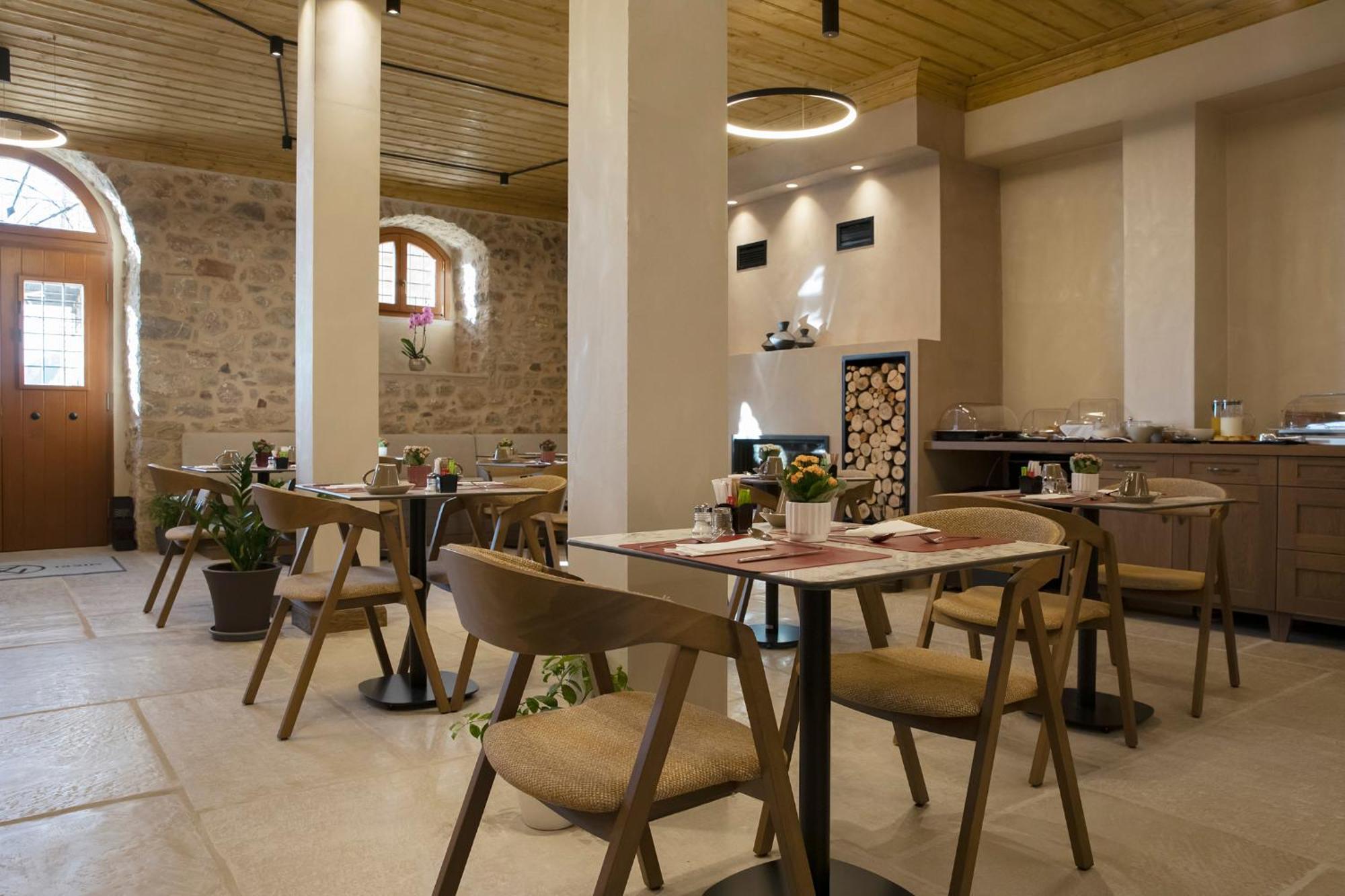 μikri Arktos Boutique Dimitsana