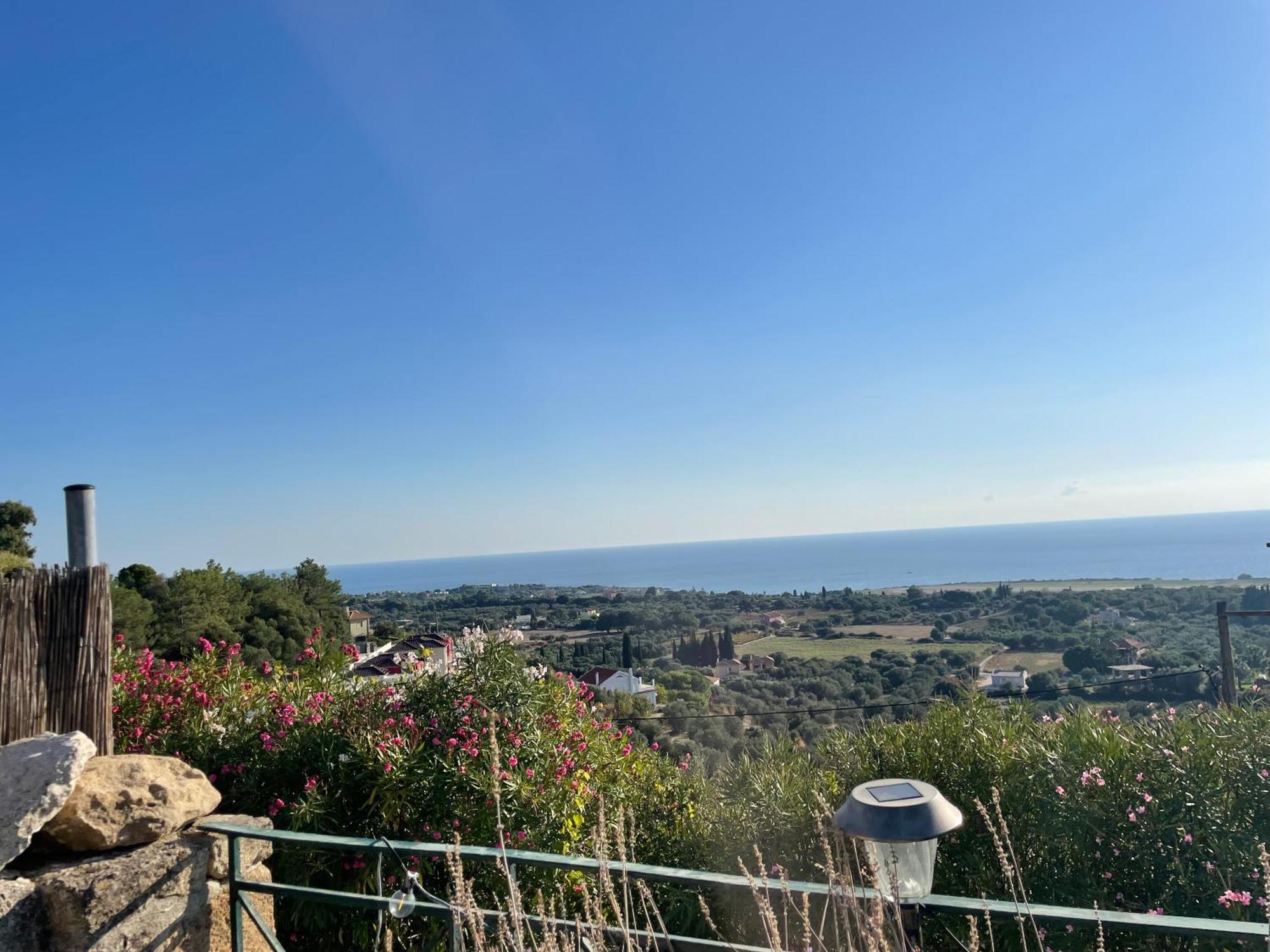 Eleni Villa