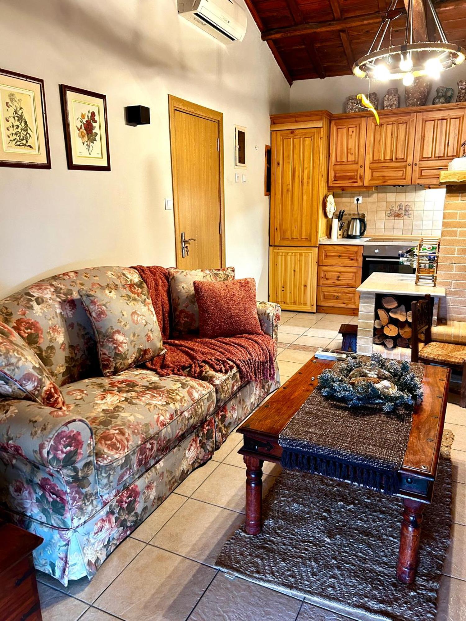 Holiday home Kalyva