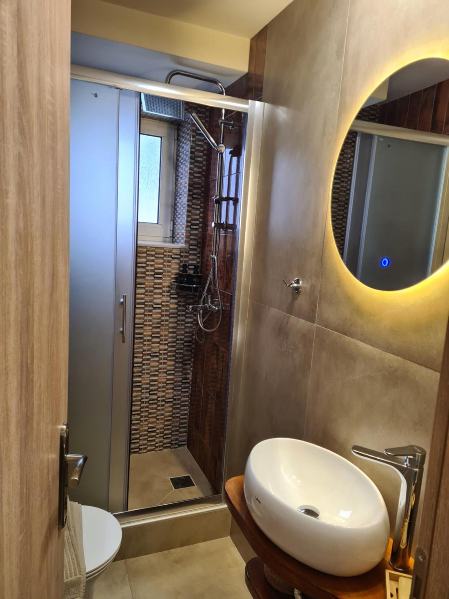 Fay's Luxury Loft Apartment Volos