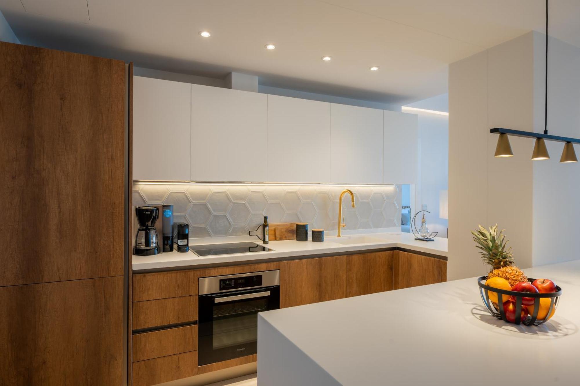 Amphimatrion Luxury Apartment