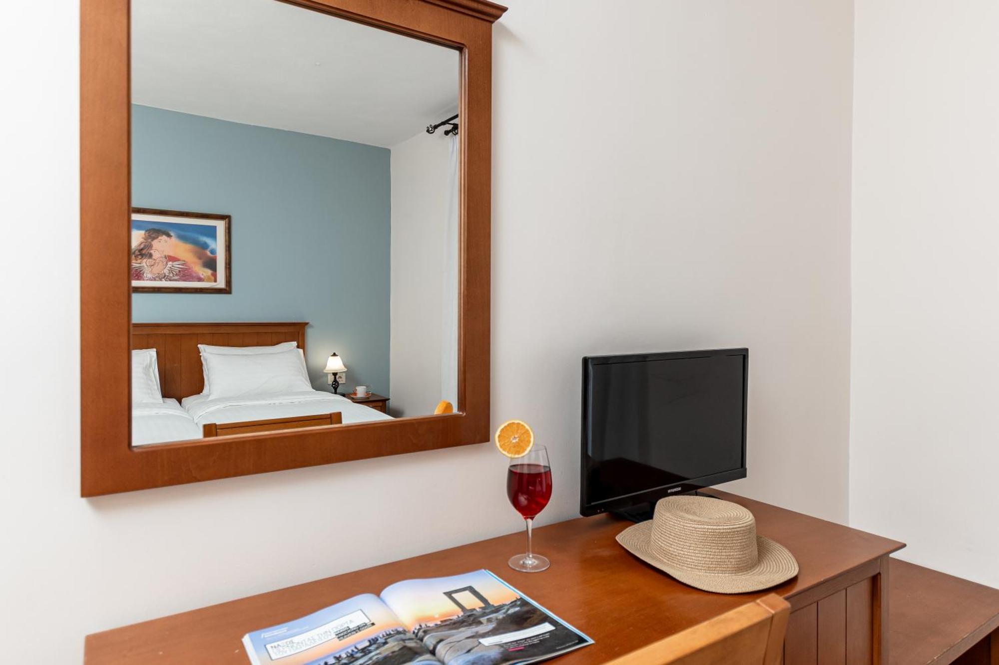 Naxos Hotel 3*