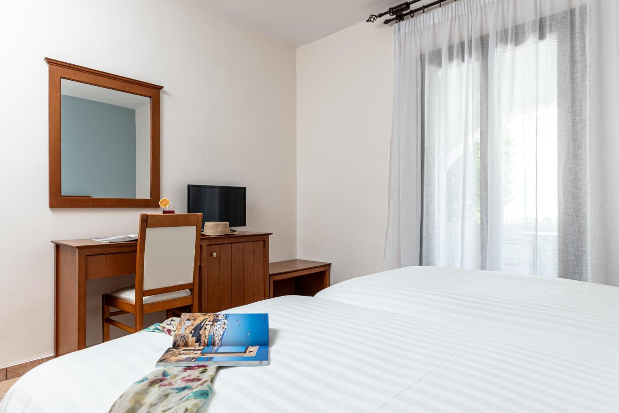 Naxos Hotel 3*