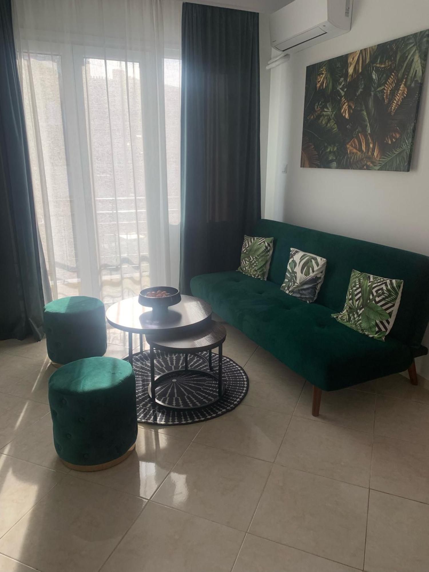 Apartment Squareview