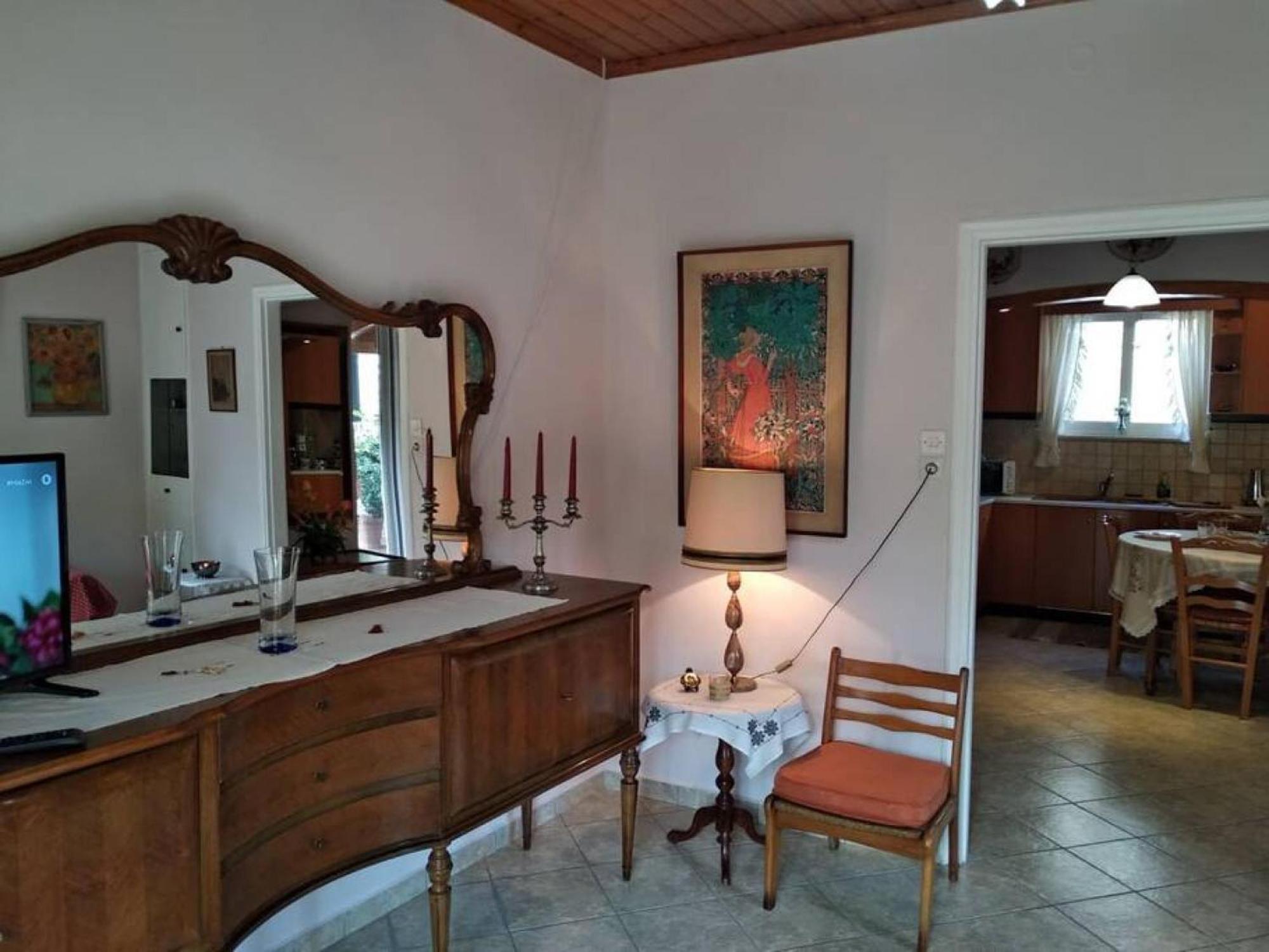 Aggelos House In
