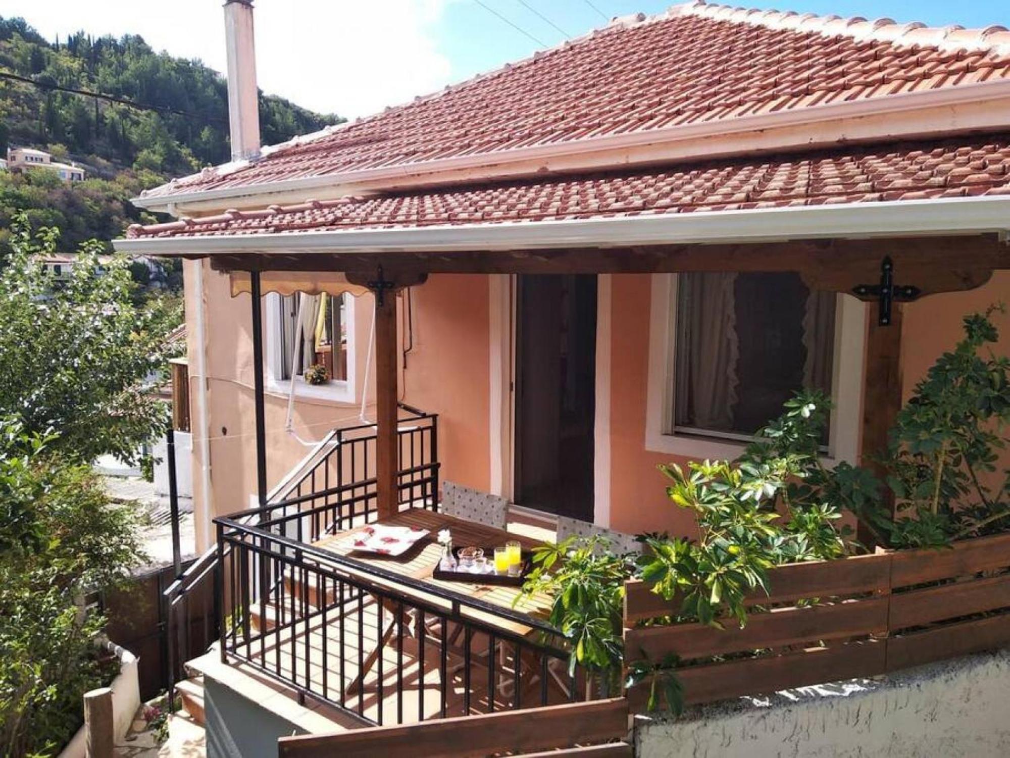Aggelos House In *
