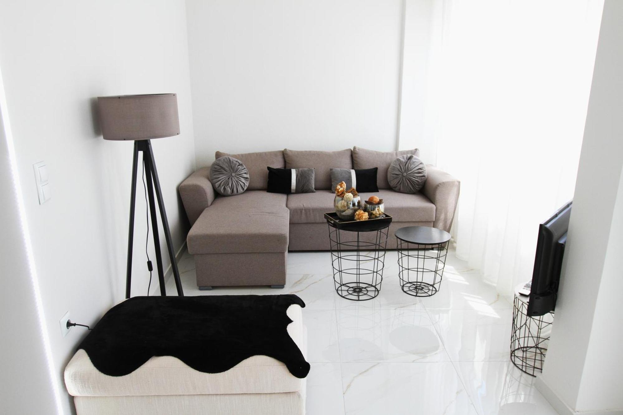Squareview Apartment