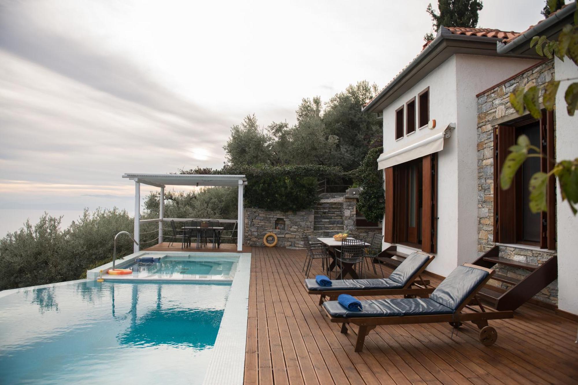 Elia Pilio Villas