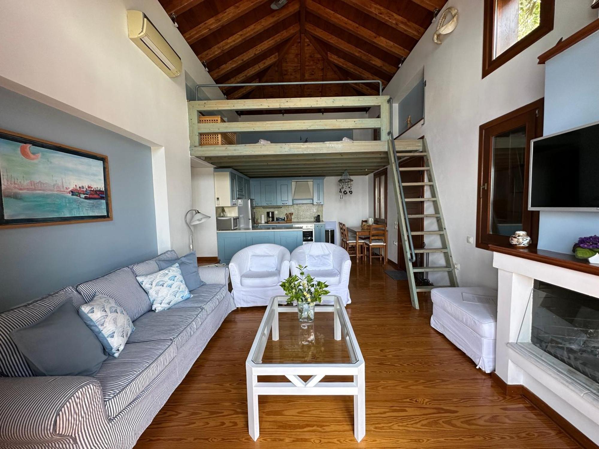 Elia Pilio Villas