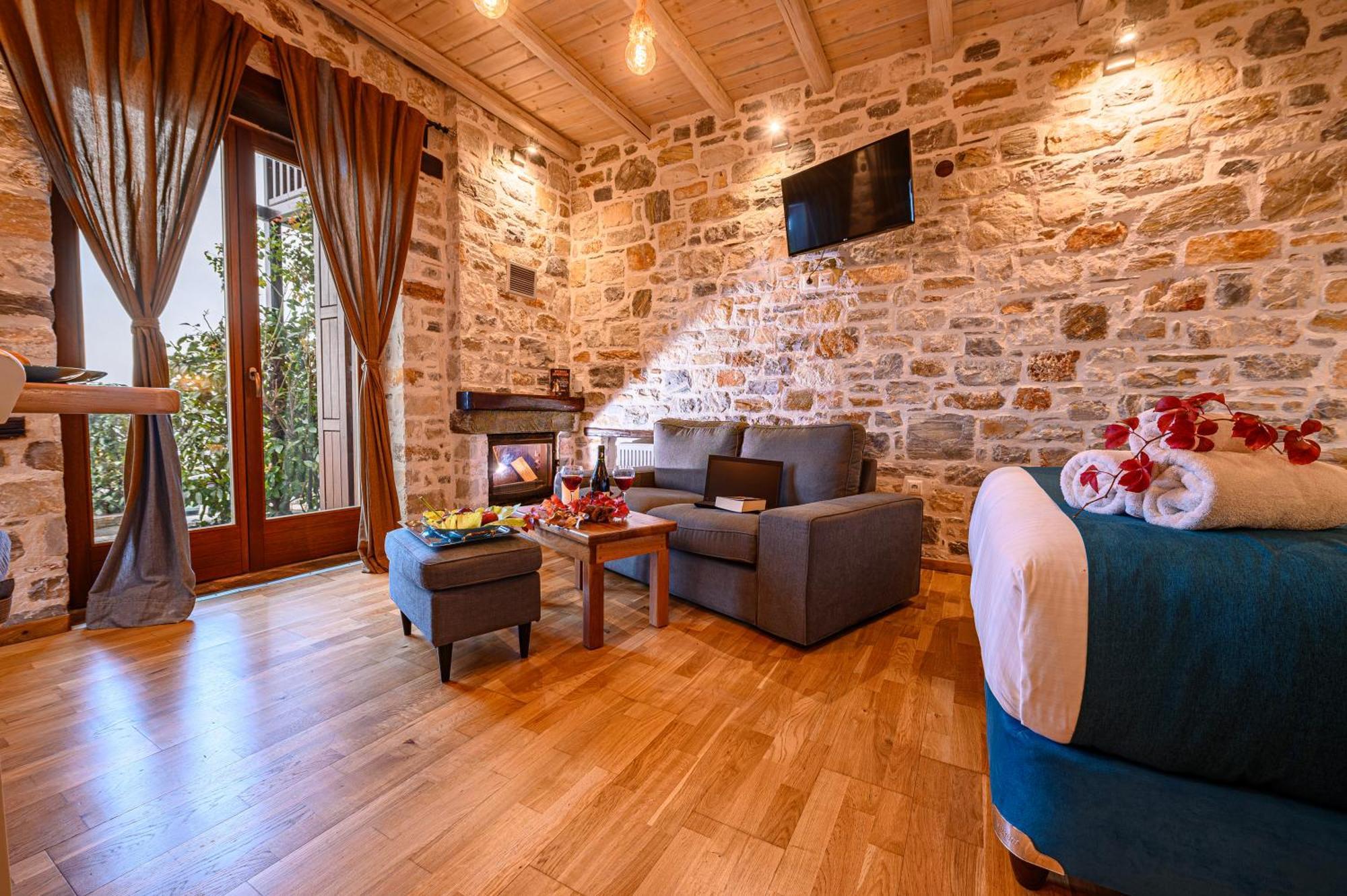 Mple Feggari Apartment