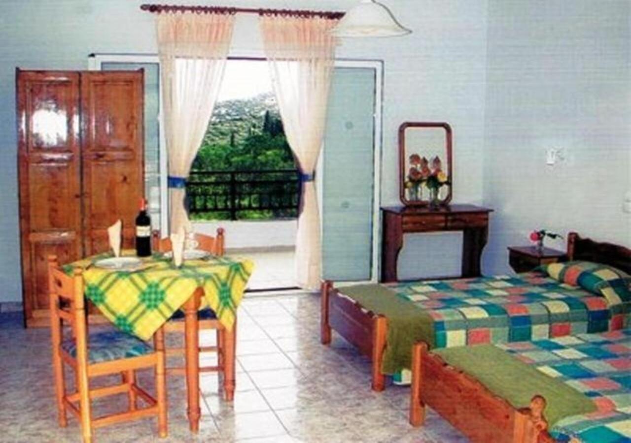 Lygies Aparthotel 2*
