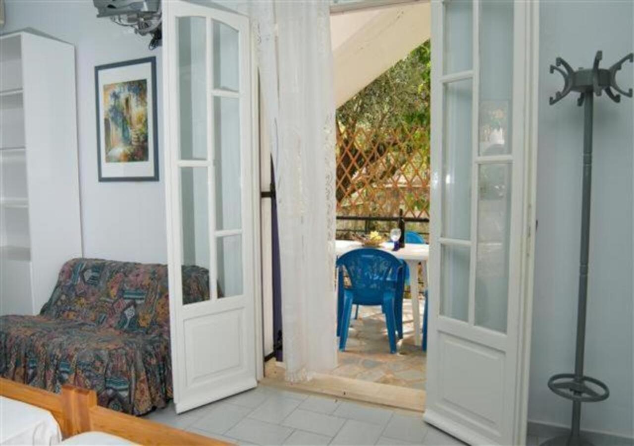 Lygies 2* Trapezaki (Kefalonia)