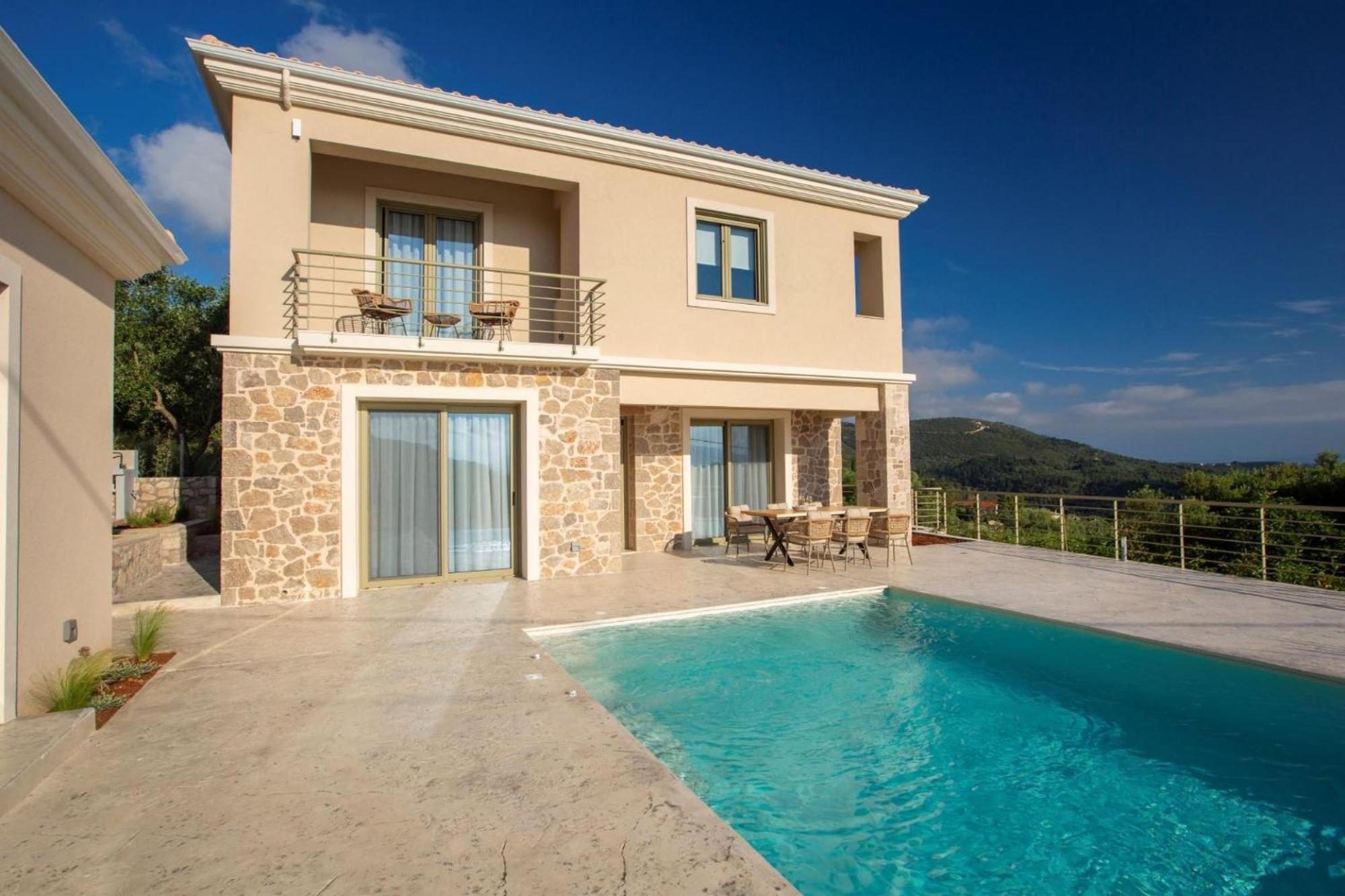 Villa Veramente With Sea View