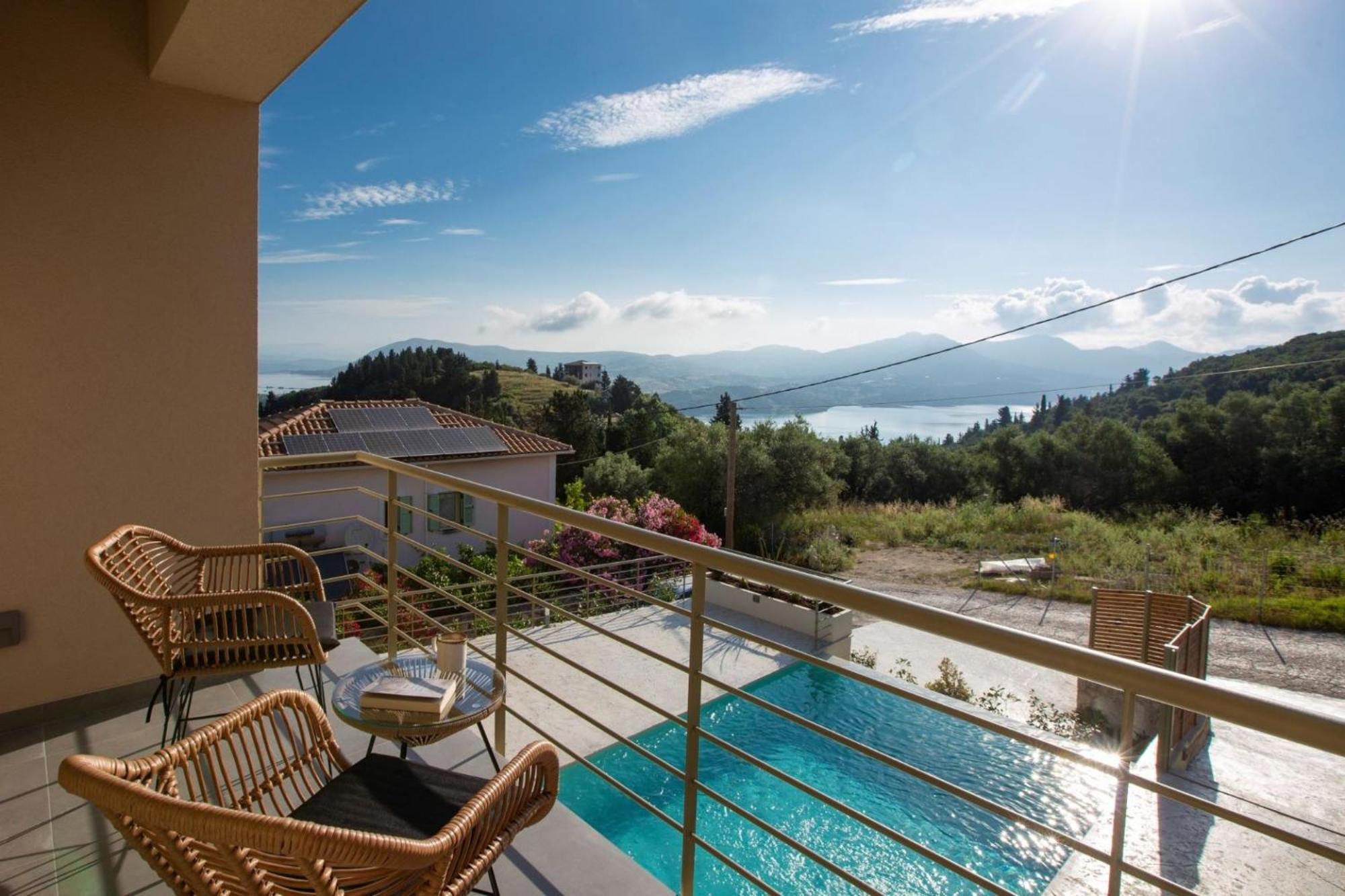 Villa Veramente With Sea View *