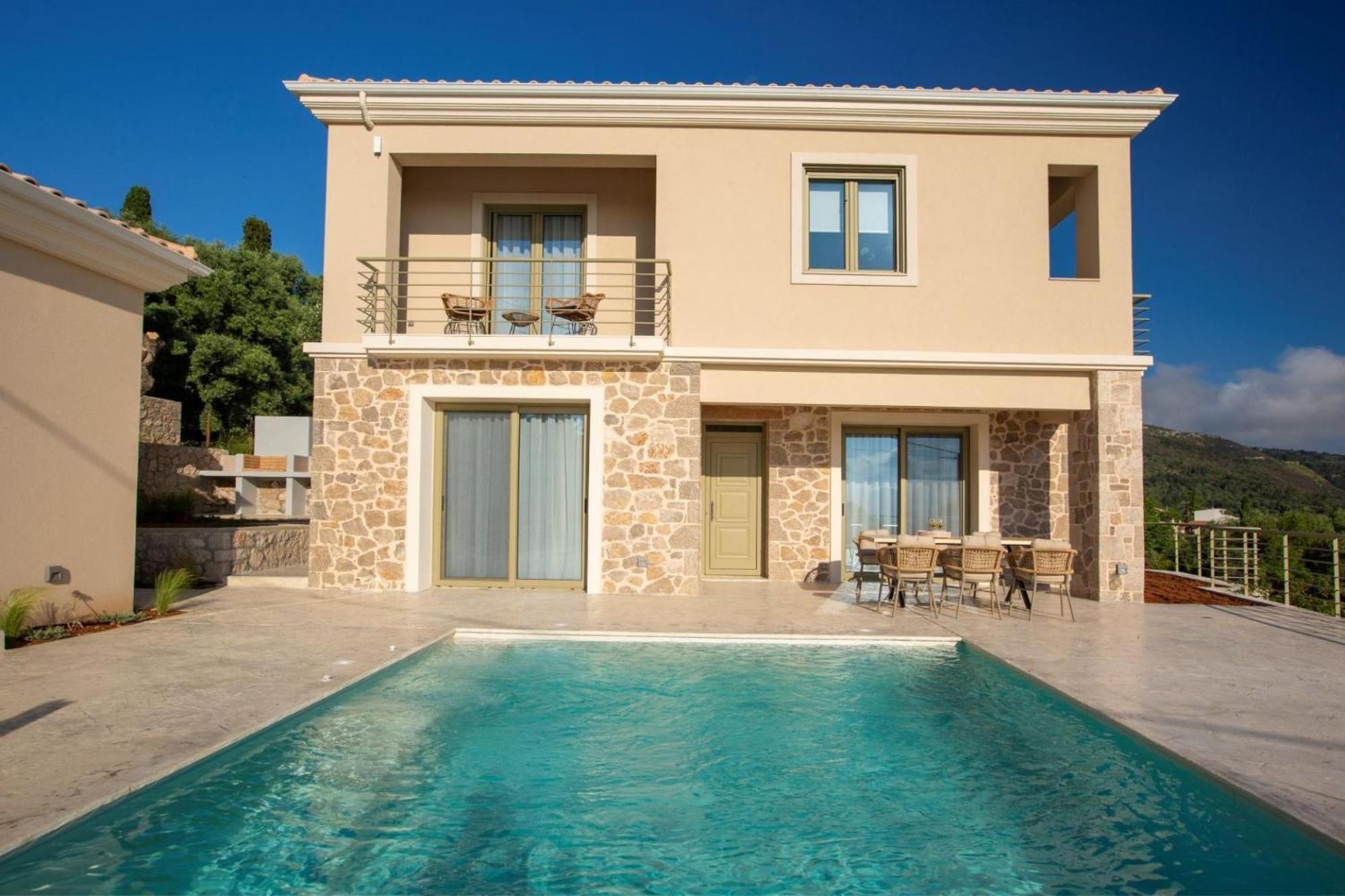 Veramente With Sea View Villa
