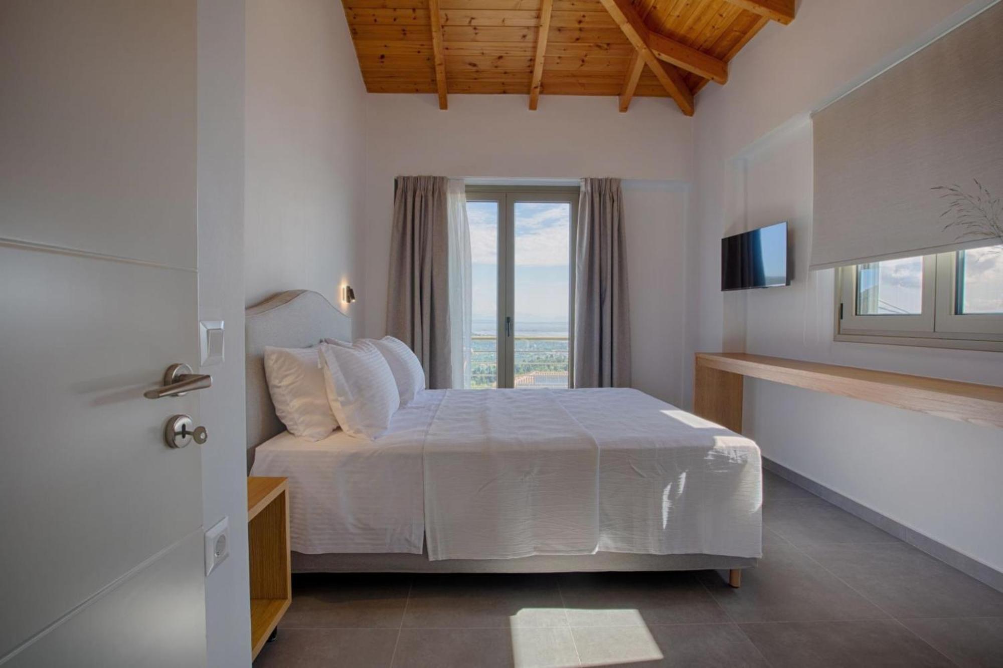 Villa Veramente With Sea View *