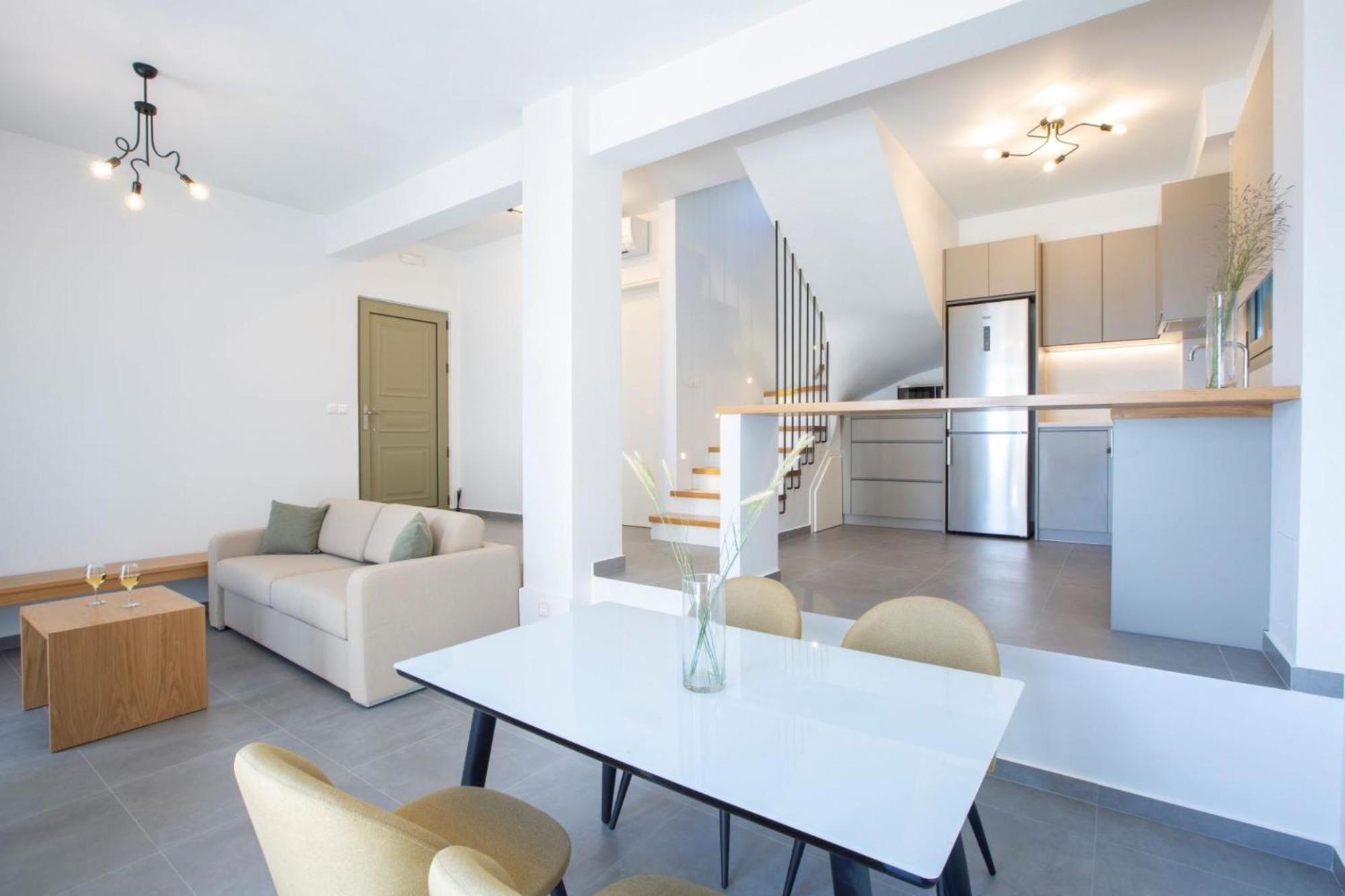Villa Veramente With Sea View